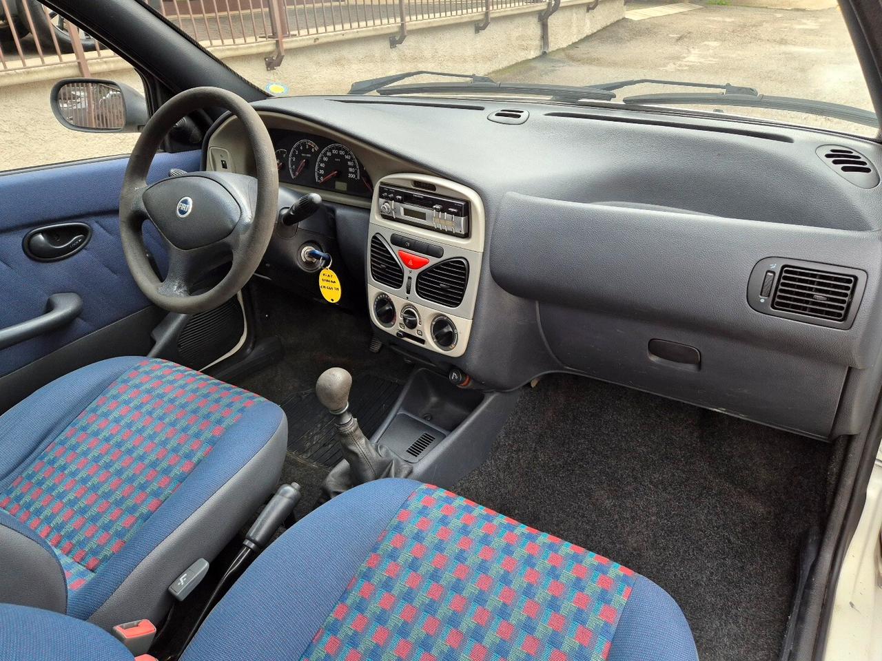 Fiat Strada 1.9 JTD Pick-up