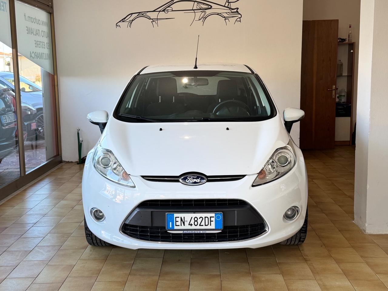 Ford Fiesta 1.4 TDCi 70CV 5 porte Titanium