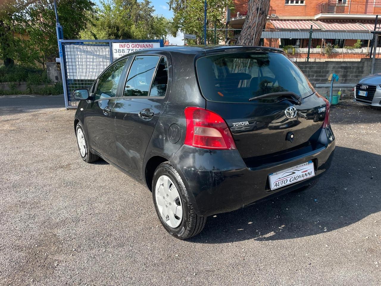 Toyota Yaris 1.3 5 porte