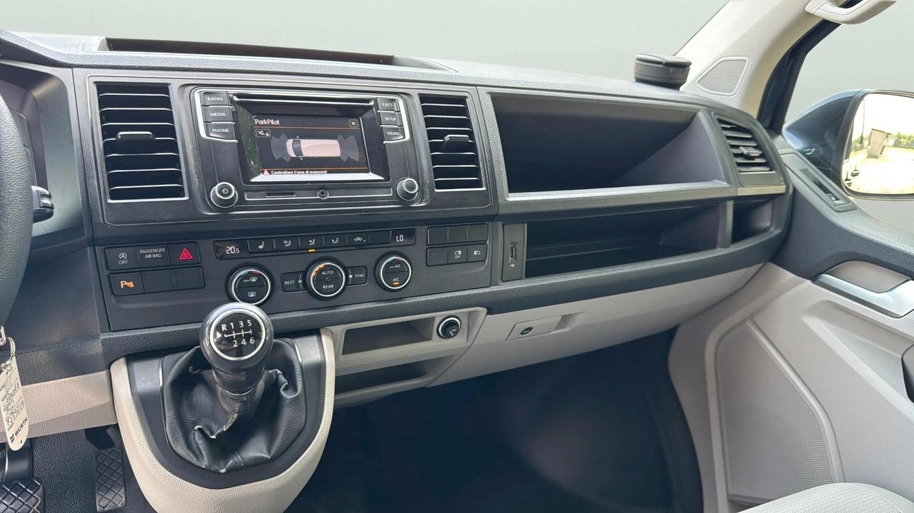 Volkswagen Caravelle 2.0 TDI 150CV PL Comfortline