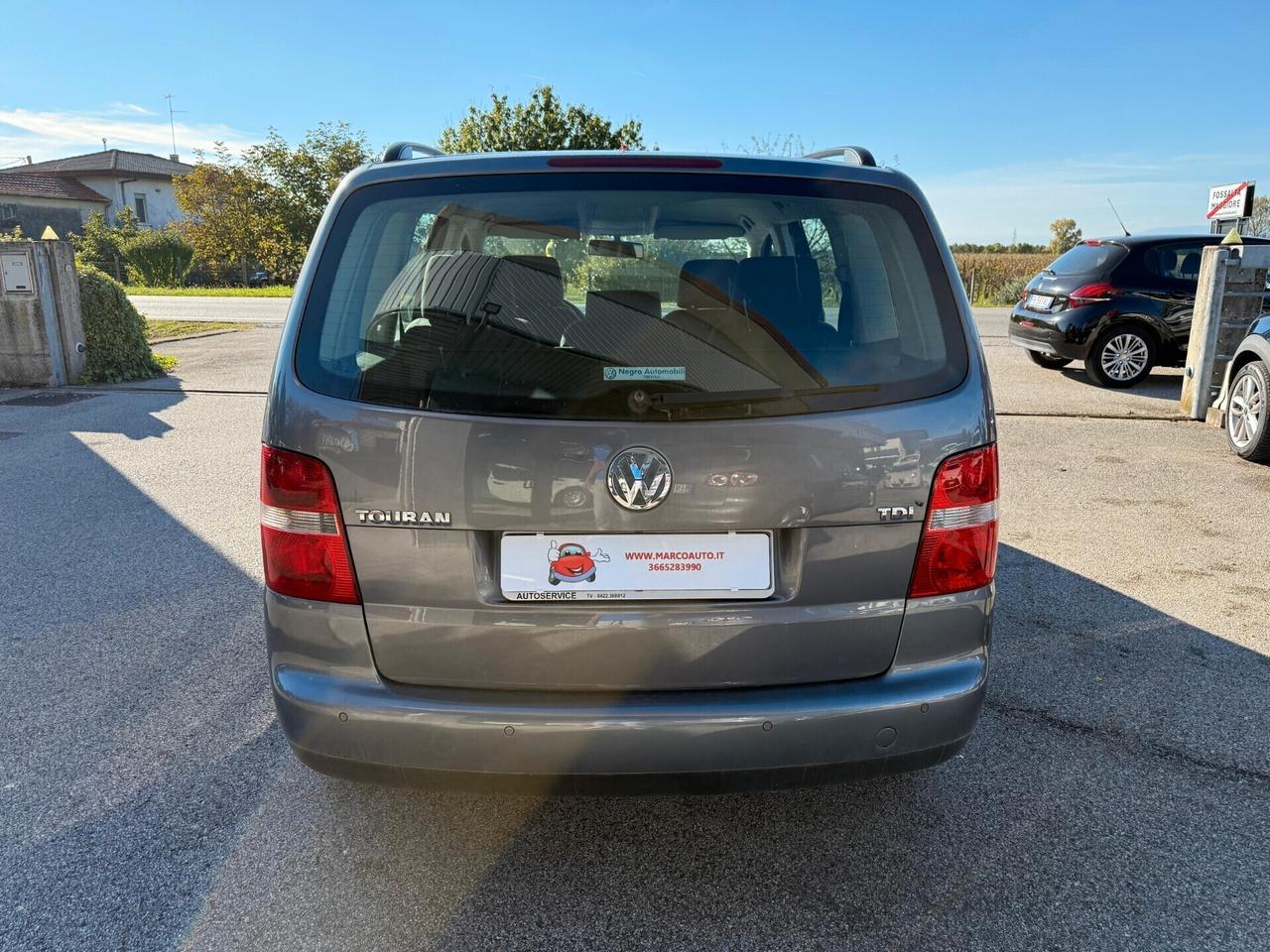 Volkswagen Touran 1.9 Diesel Cambio Automatico Neopatentati