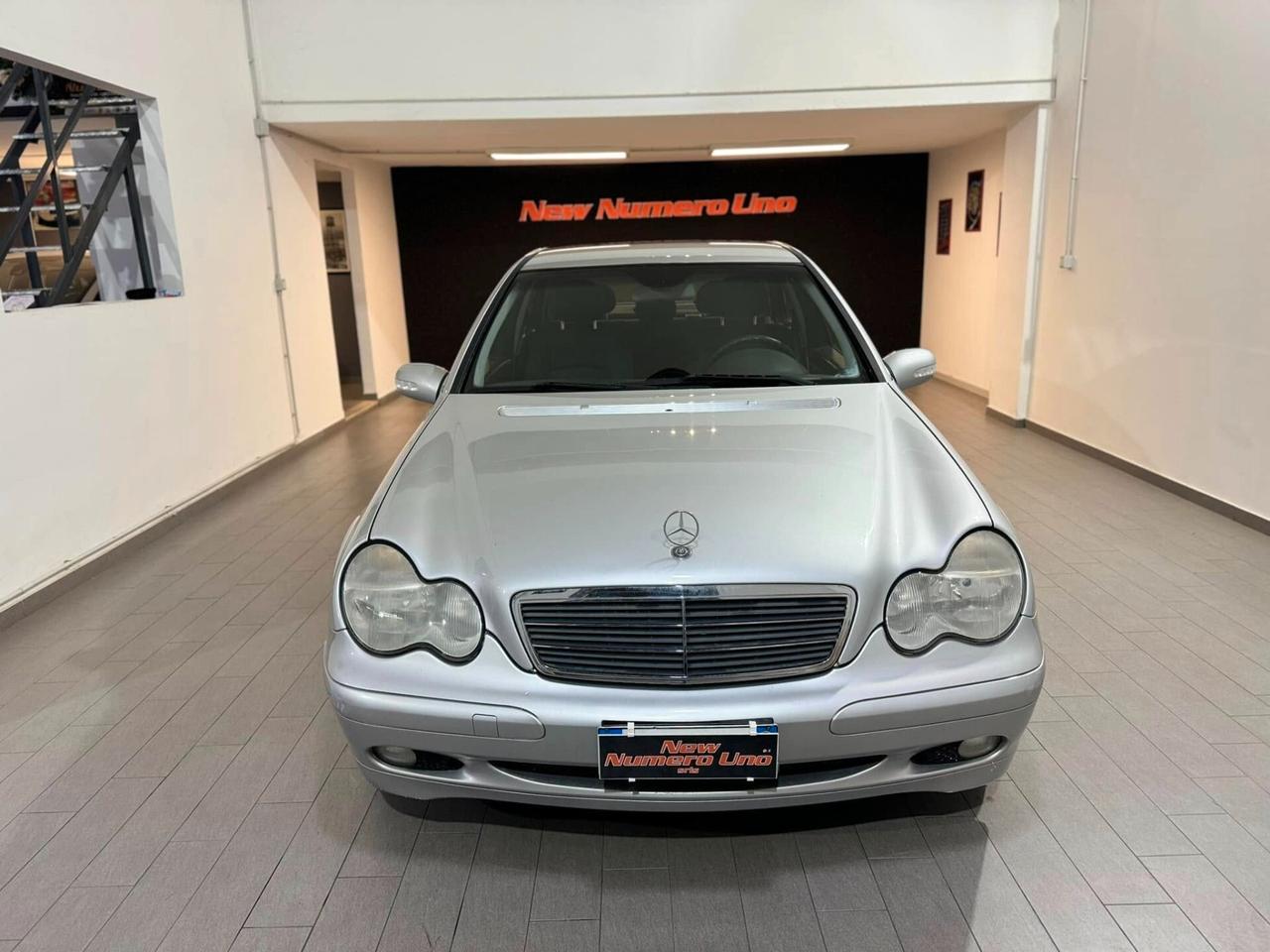 Mercedes-benz C 220 Mercedes C 220 CDI cat Classic 143cv 2003