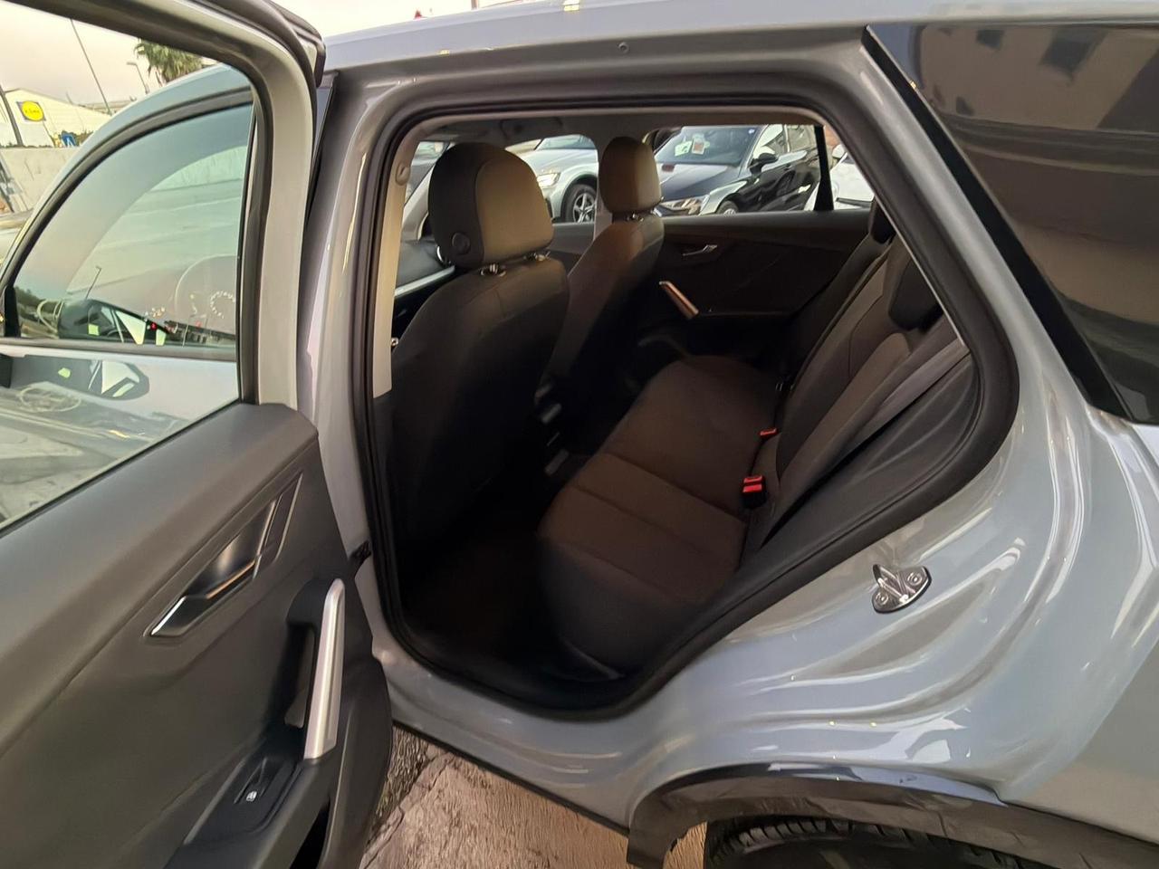 Audi Q2 30 TFSI Business