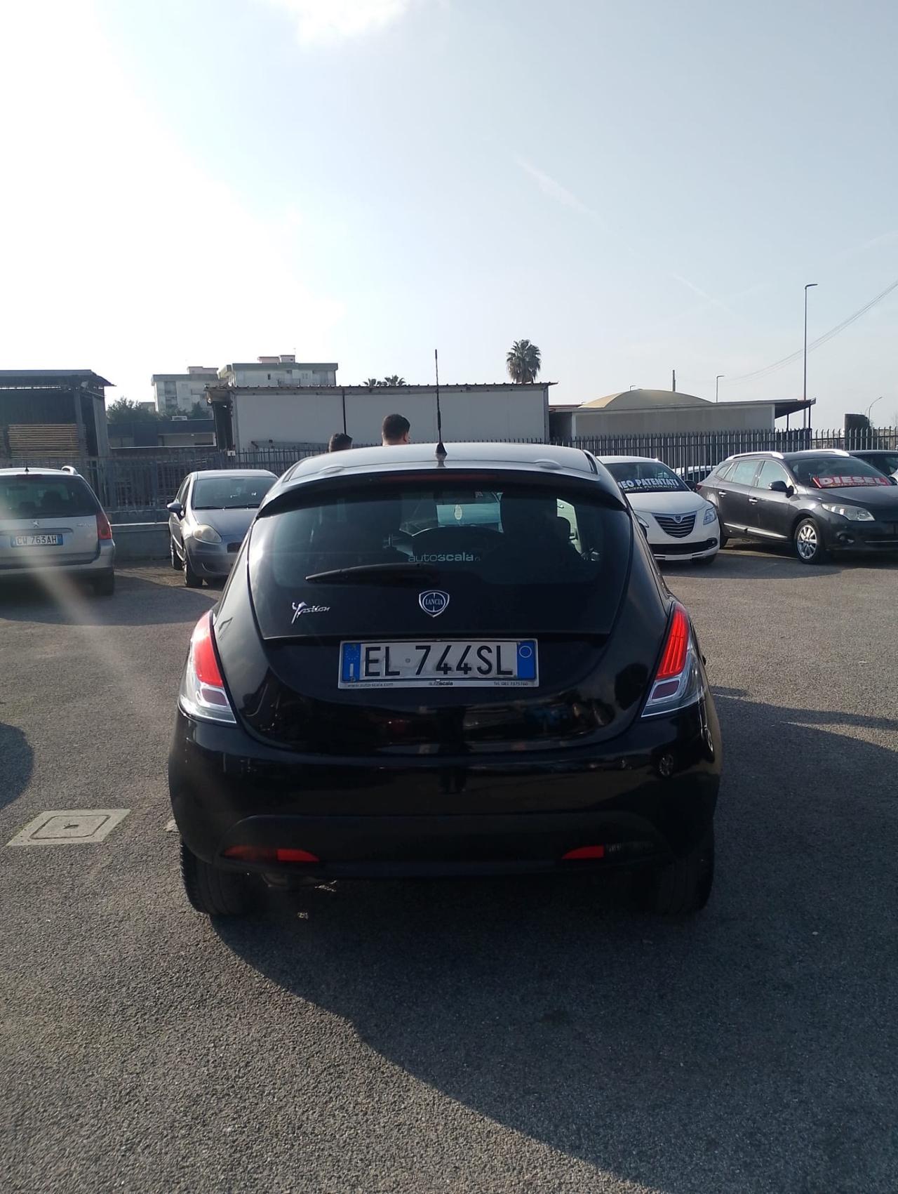 Lancia Ypsilon 1.2 69 CV 5 porte GPL Ecochic Gold