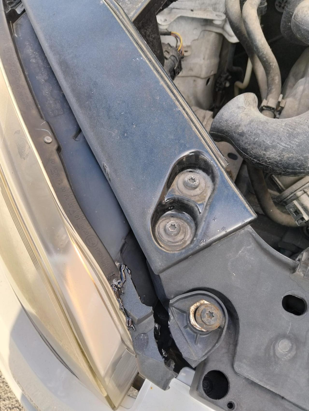 Volkswagen up! 1.0 Benzina Automatica 2014 Sinistrata