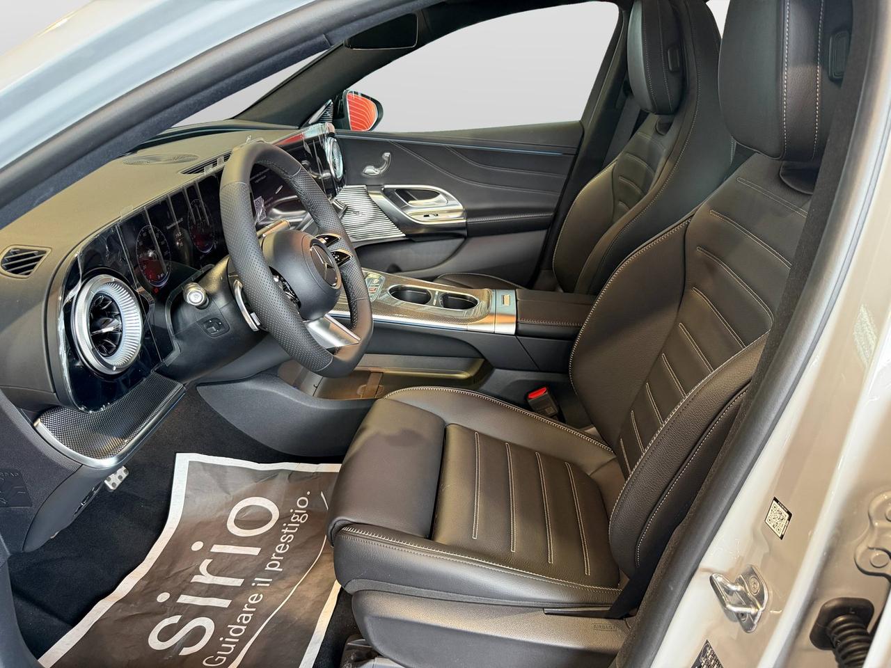 Mercedes-Benz C 400 4MATIC con tecnologia EQ