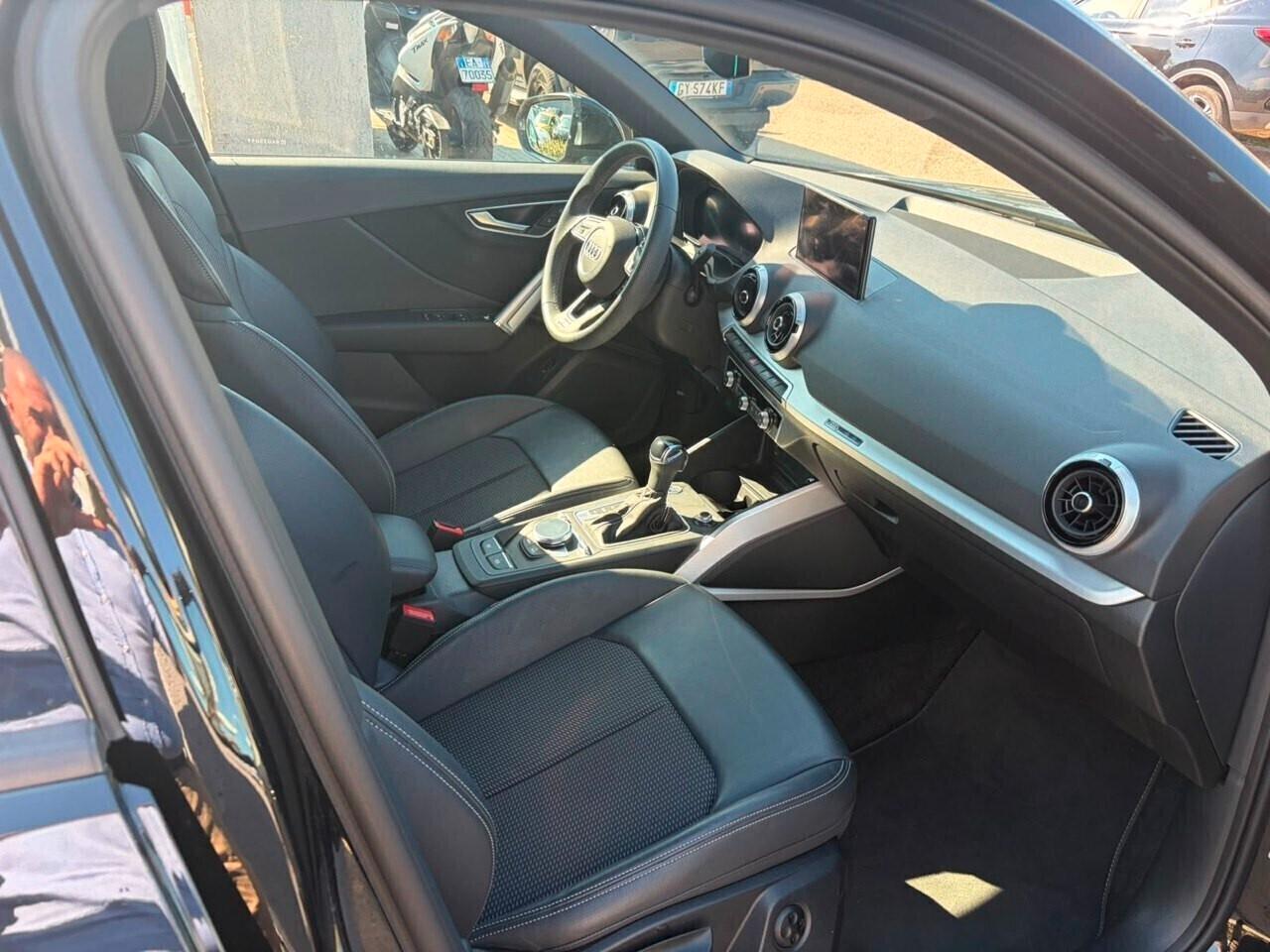 Audi Q2 30 TFSI S LINE