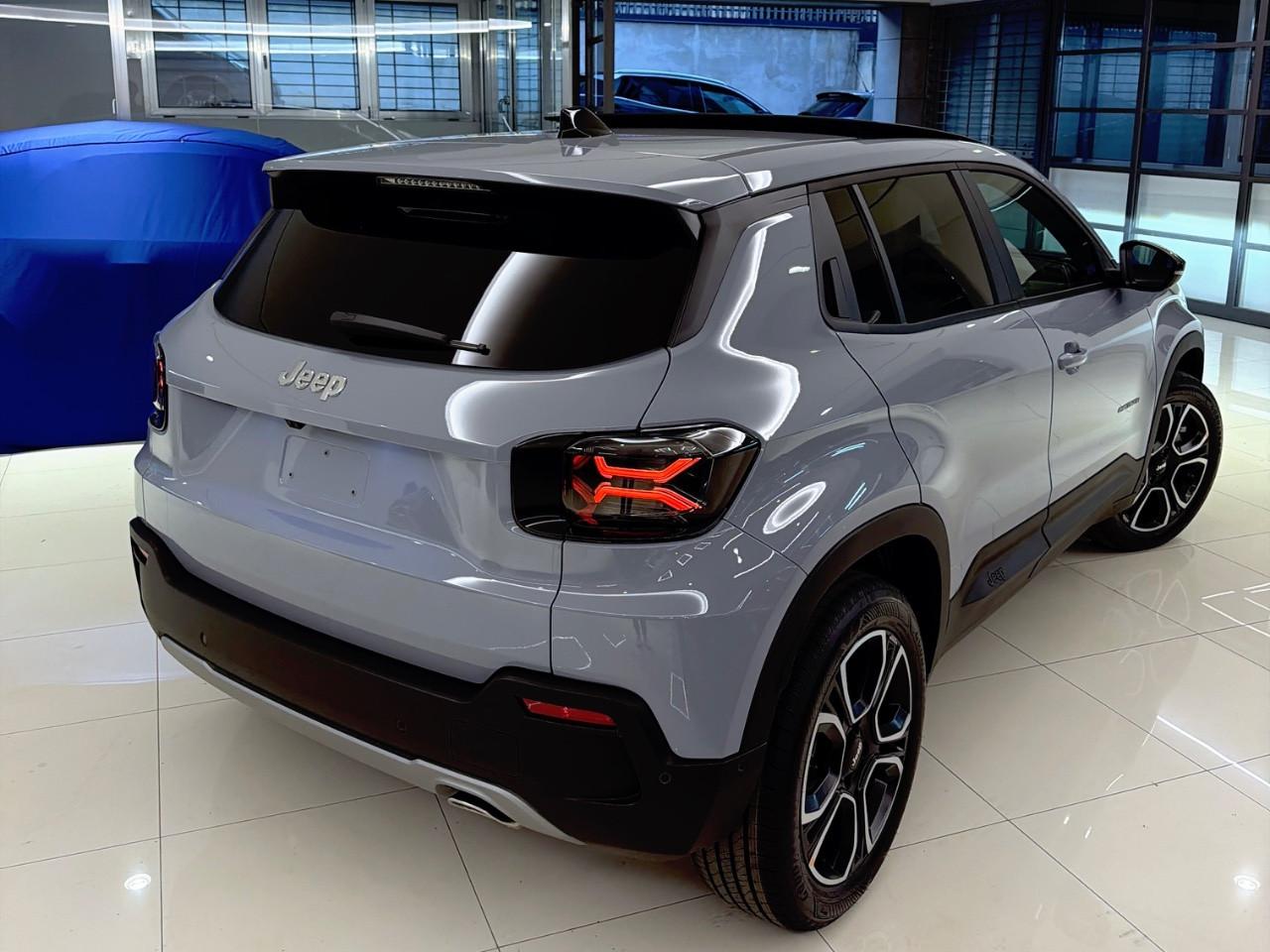 Jeep Avenger 1.2 turbo e-hybrid Summit 110cv