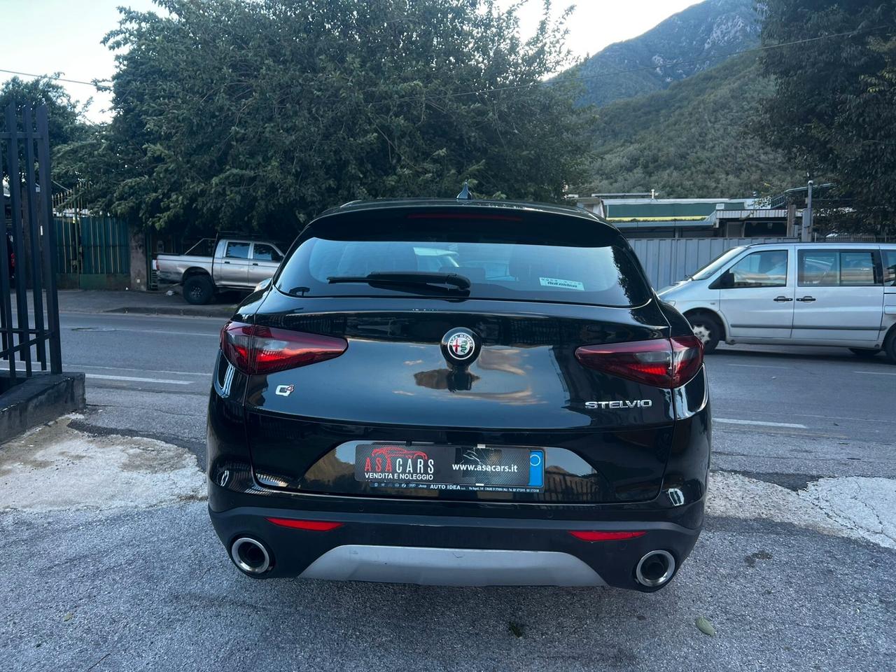 Alfa Romeo Stelvio 2.2 Turbodiesel 180 CV AT8 Q4 Business