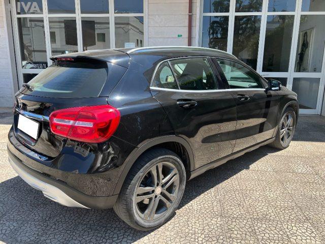 MERCEDES-BENZ GLA 200 d Automatic Sport