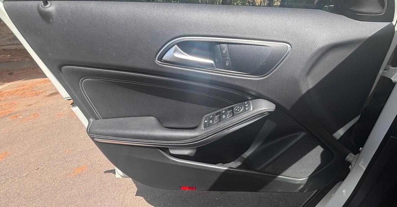 Mercedes-benz GLA 200 d Automatic 4Matic Premium