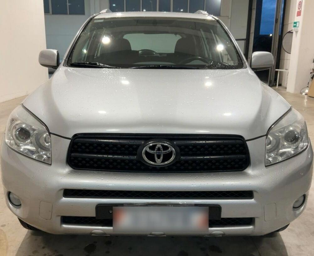 Toyota RAV 4 RAV4 2.2 Diesel 136 CV