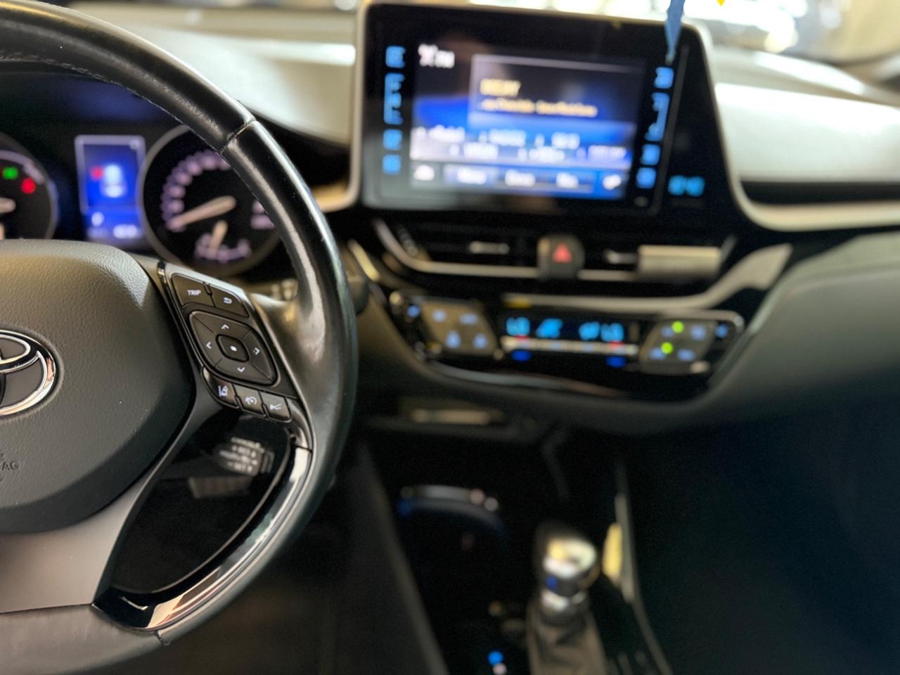 Toyota C-HR 1.8 Hybrid E-CVT Lounge