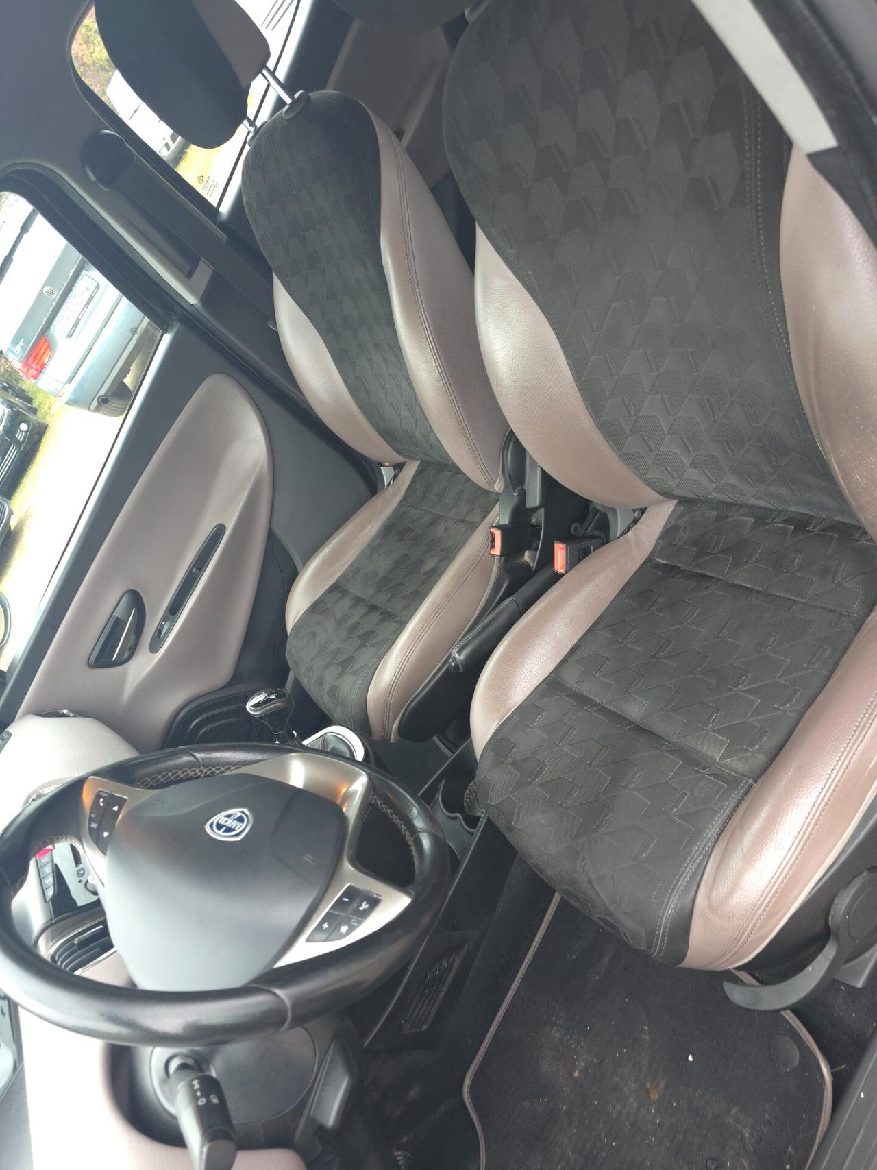 Lancia Ypsilon 1.3 MJT 16V 95 CV 5 porte S&S Elle