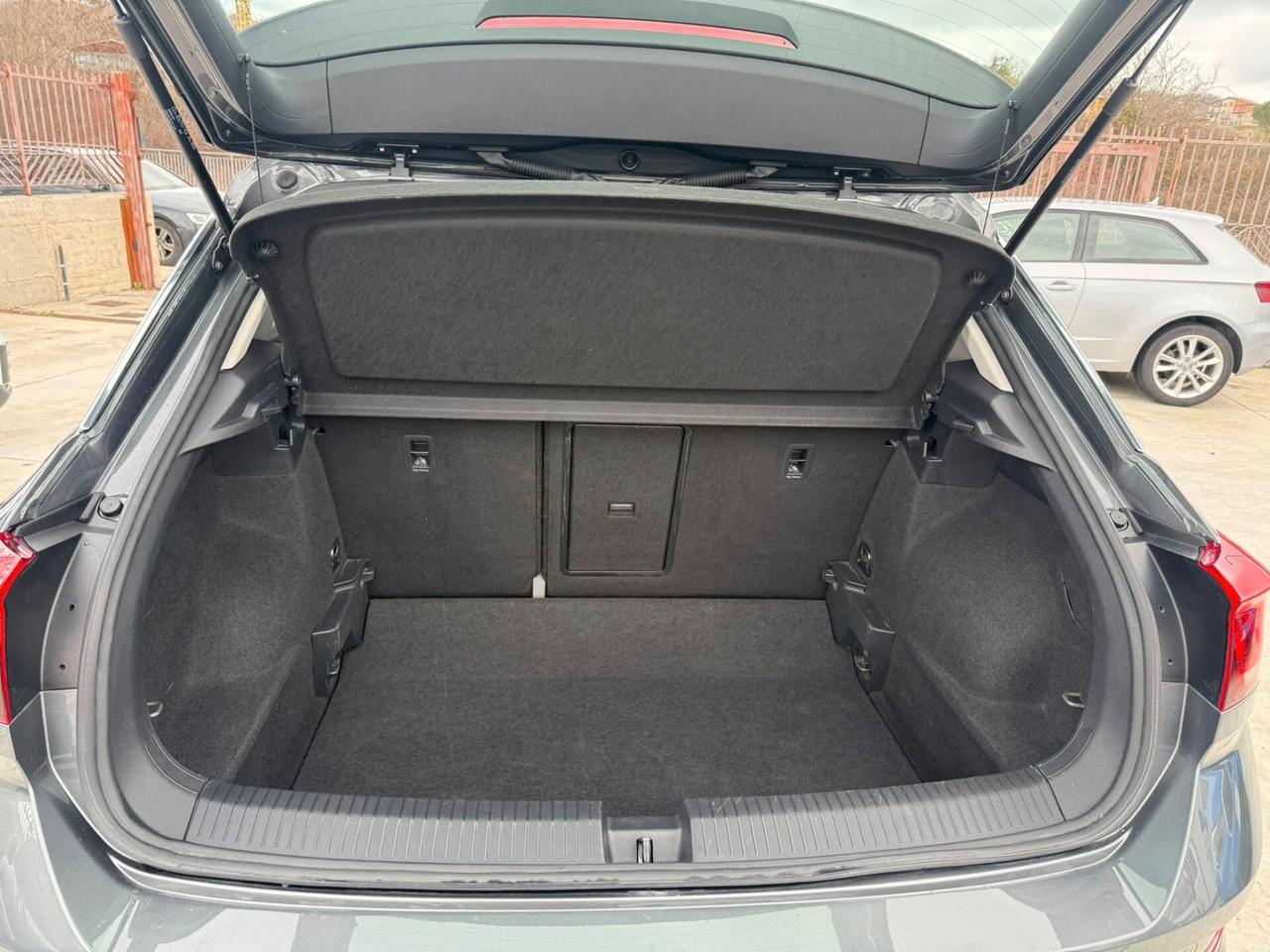 Volkswagen T-Roc 2.0 TDI 116 CV -LIFE- FARI LED