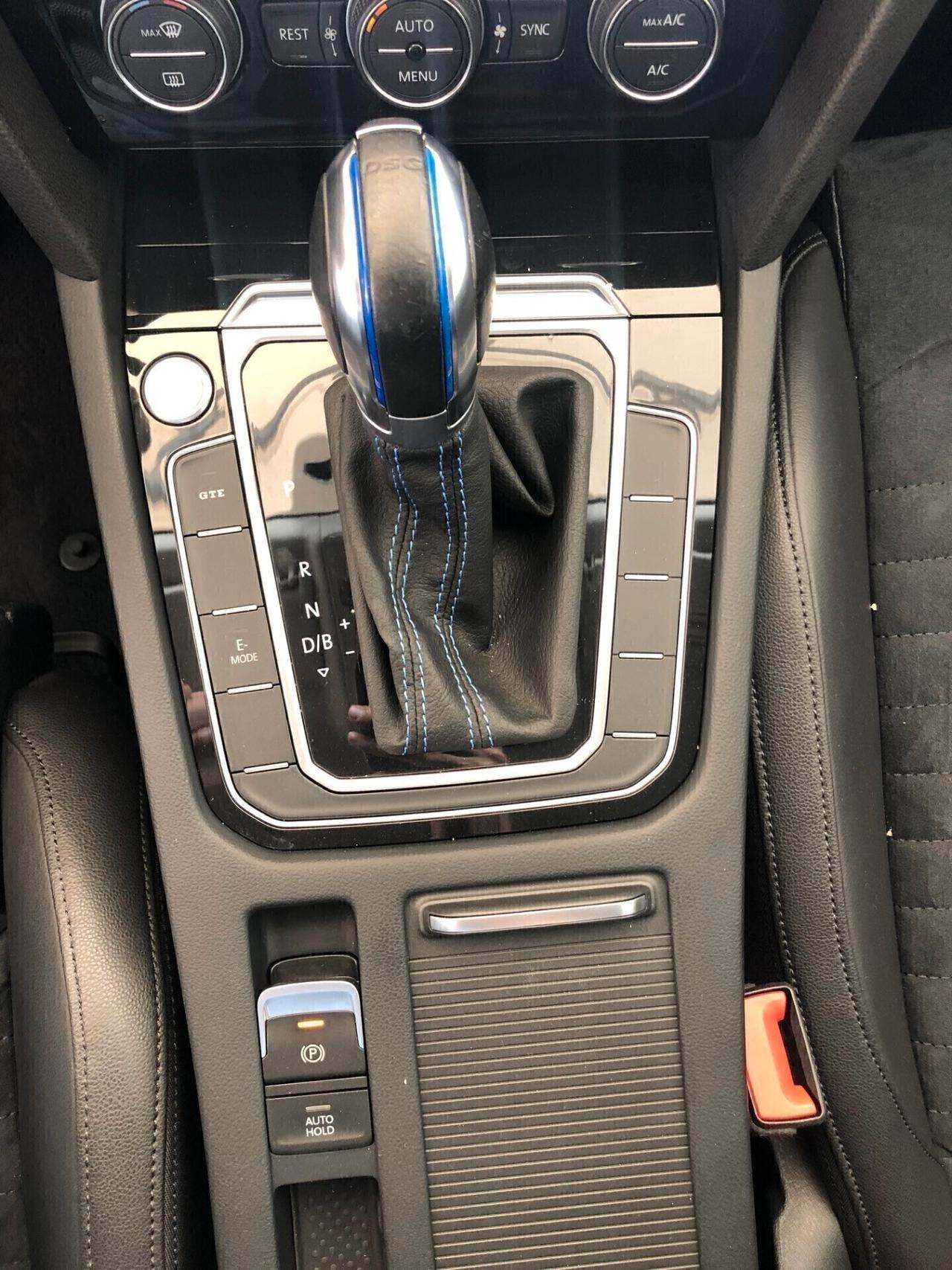 Volkswagen Passat 1.4 GTE DSG PLUG-IN-HYBRID PREZZO REALE