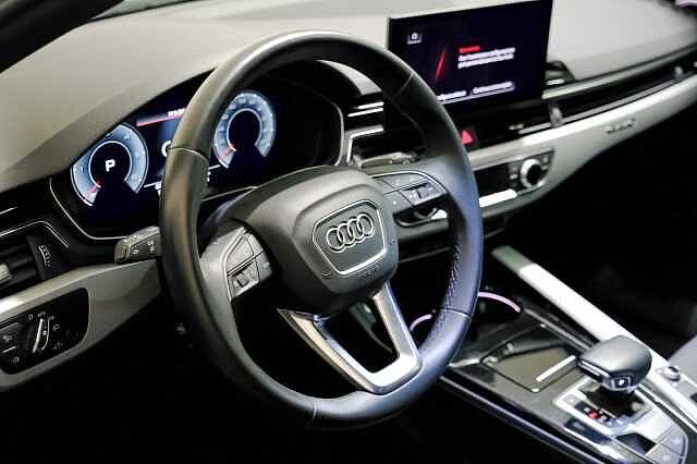 Audi A4 40 TDI 204 CV S tronic Identity Contrast