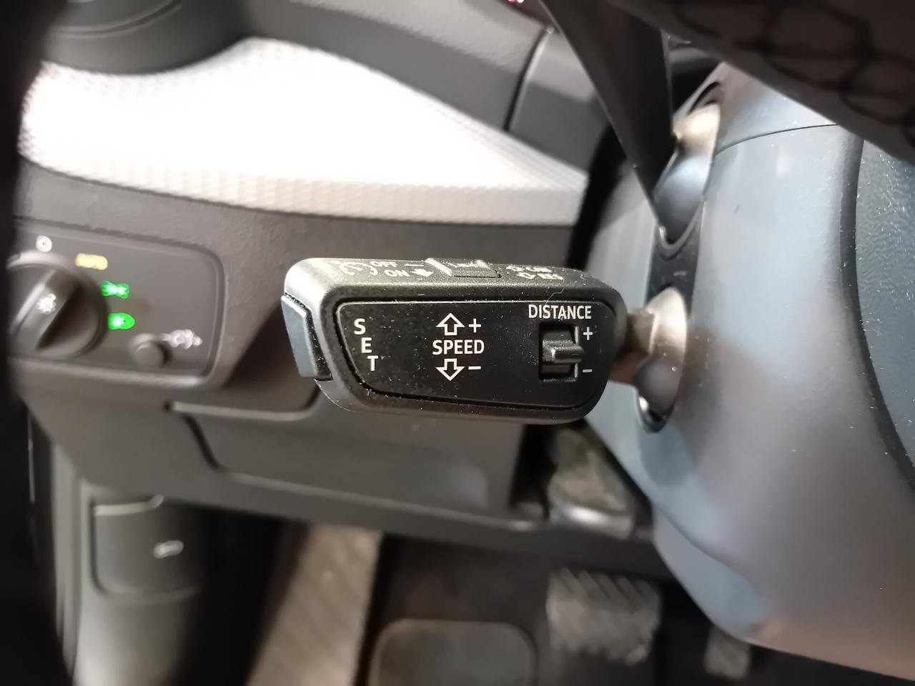 Audi Q2 35 TFSI S tronic Business Advanced