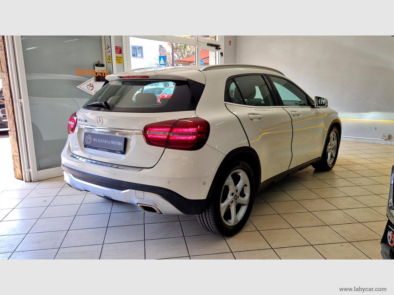 MERCEDES-BENZ GLA 180 Executive AUTOMATICA