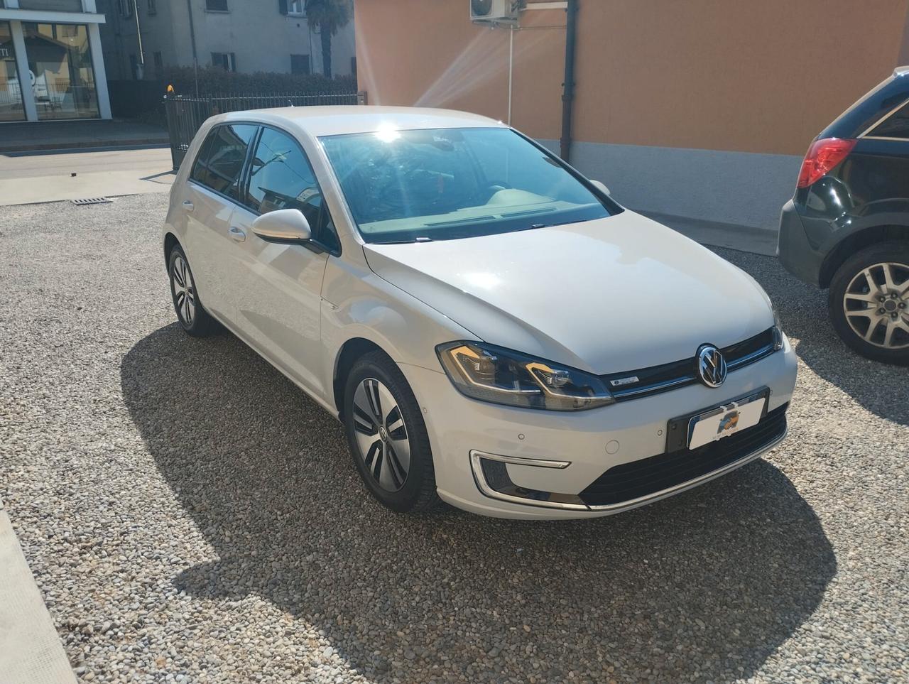 Volkswagen Golf e-Golf 136 CV