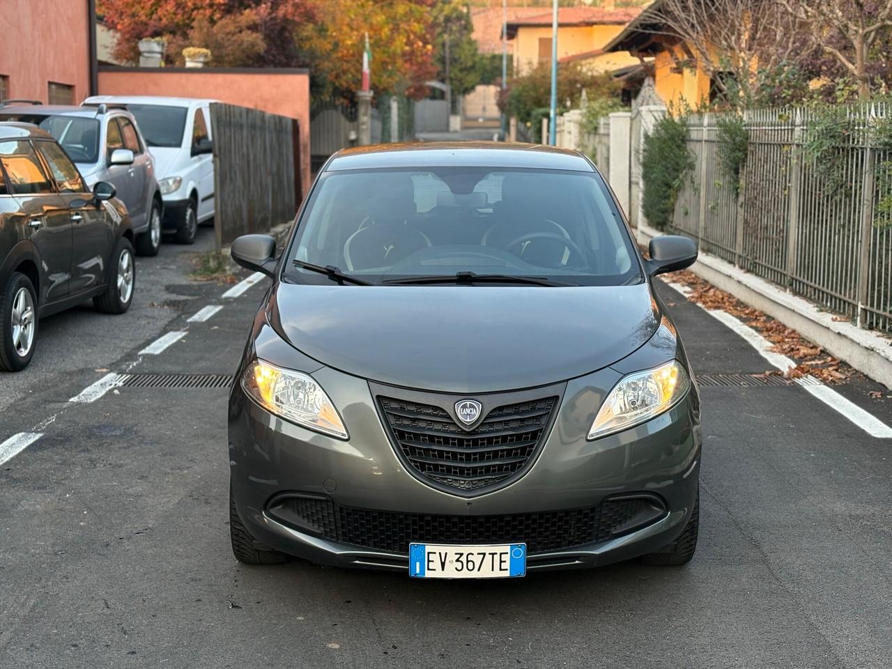 Lancia Ypsilon 1.2 BENZINA 2014 NEOPATENTATI