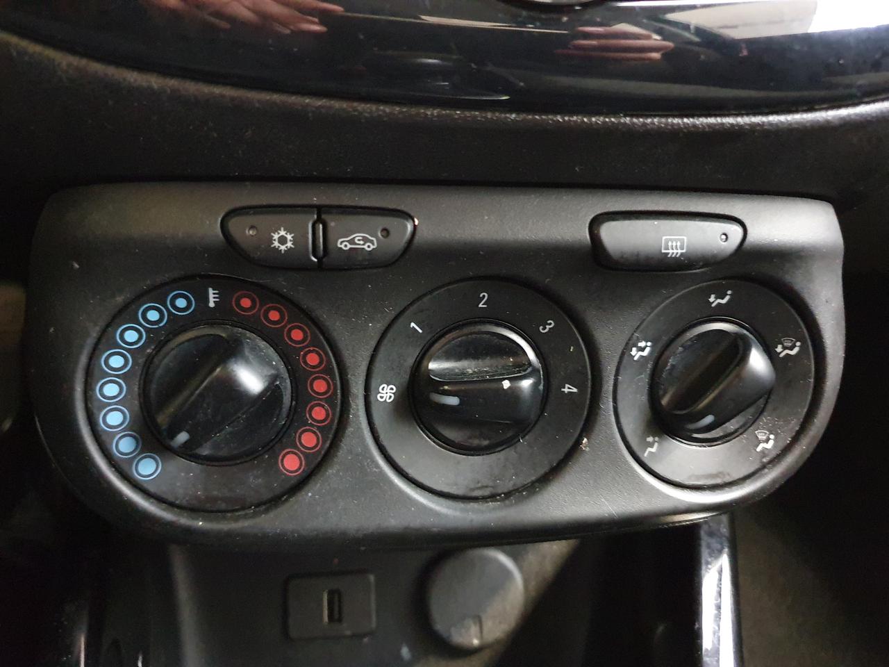 OPEL Adam - Adam 1.4 87 CV GPL Tech Jam