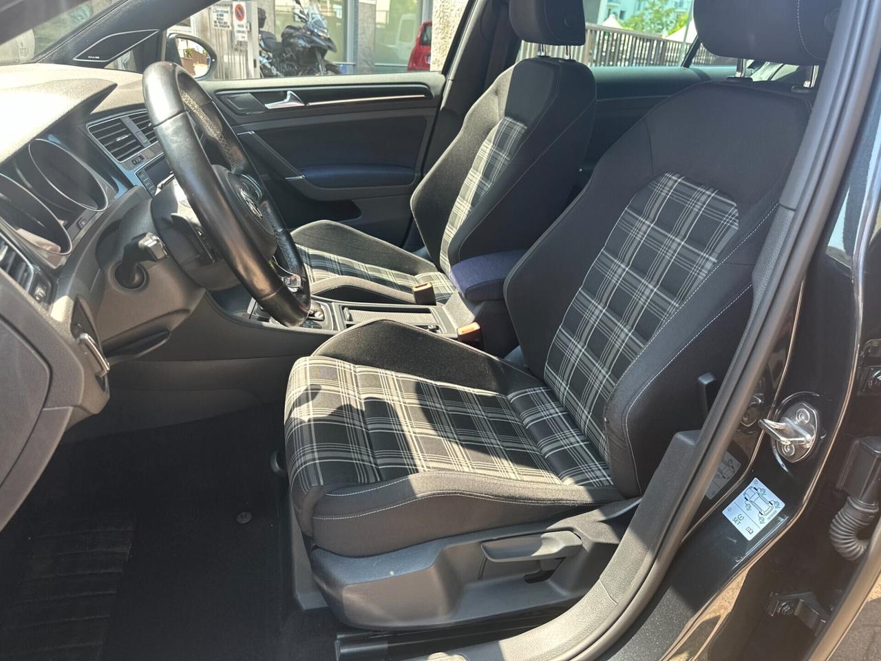 Volkswagen Golf 7 GTD DSG