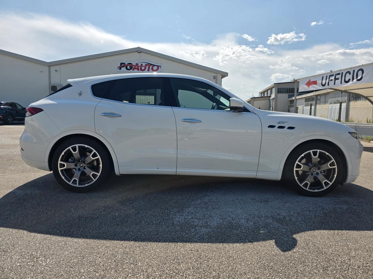 Maserati Levante 2.0 mhev GT 330cv auto