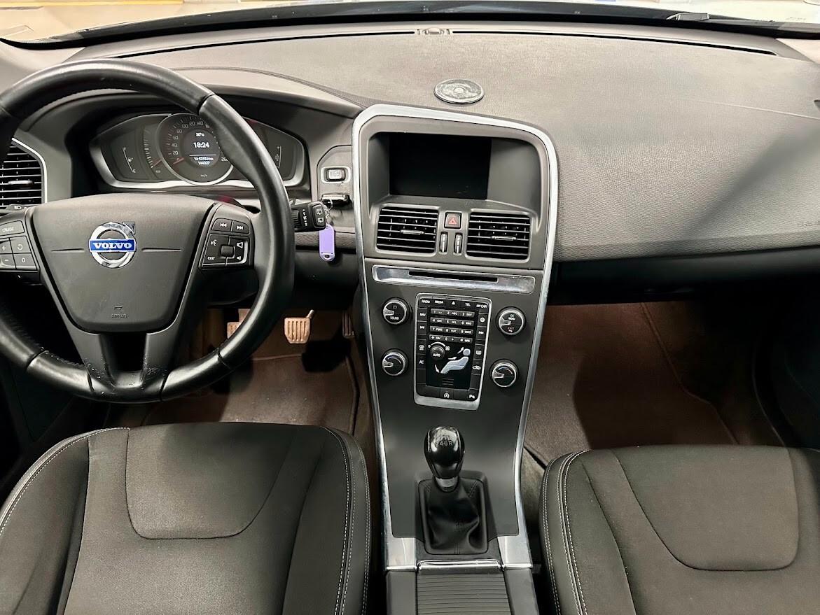 Volvo XC 60 XC60 I 2014 2.0 d3 Business 136cv