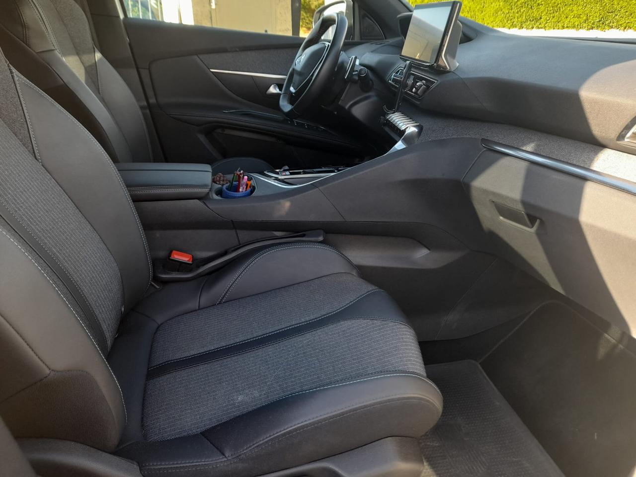 Peugeot 3008 BlueHDi 130 S&S EAT8 Allure Pack