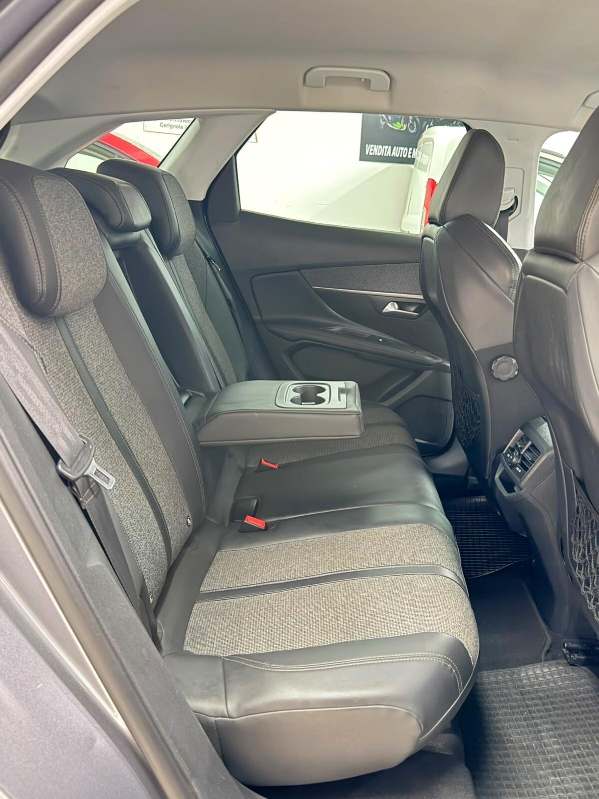 Peugeot 3008 BlueHDi 120 EAT6 S&S Allure