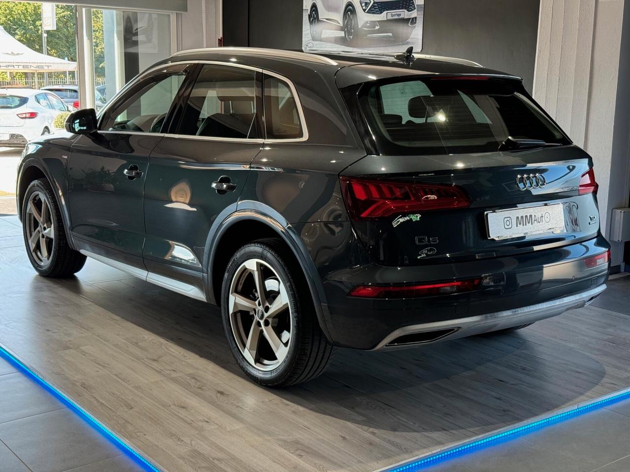 Audi Q5 2.0 TDI quattro S tronic S-Line