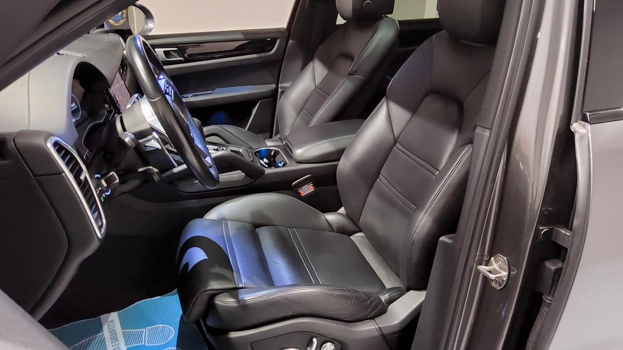 Porsche Cayenne Coupé 3.0 V6 E-Hybrid