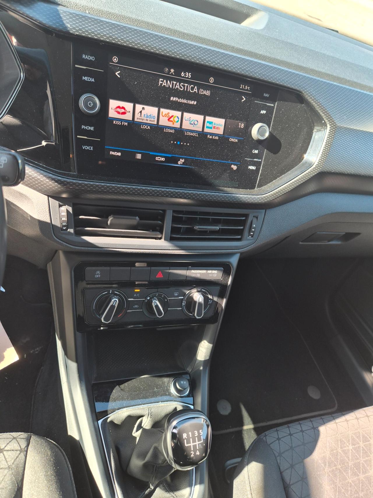 Volkswagen T-Cross style