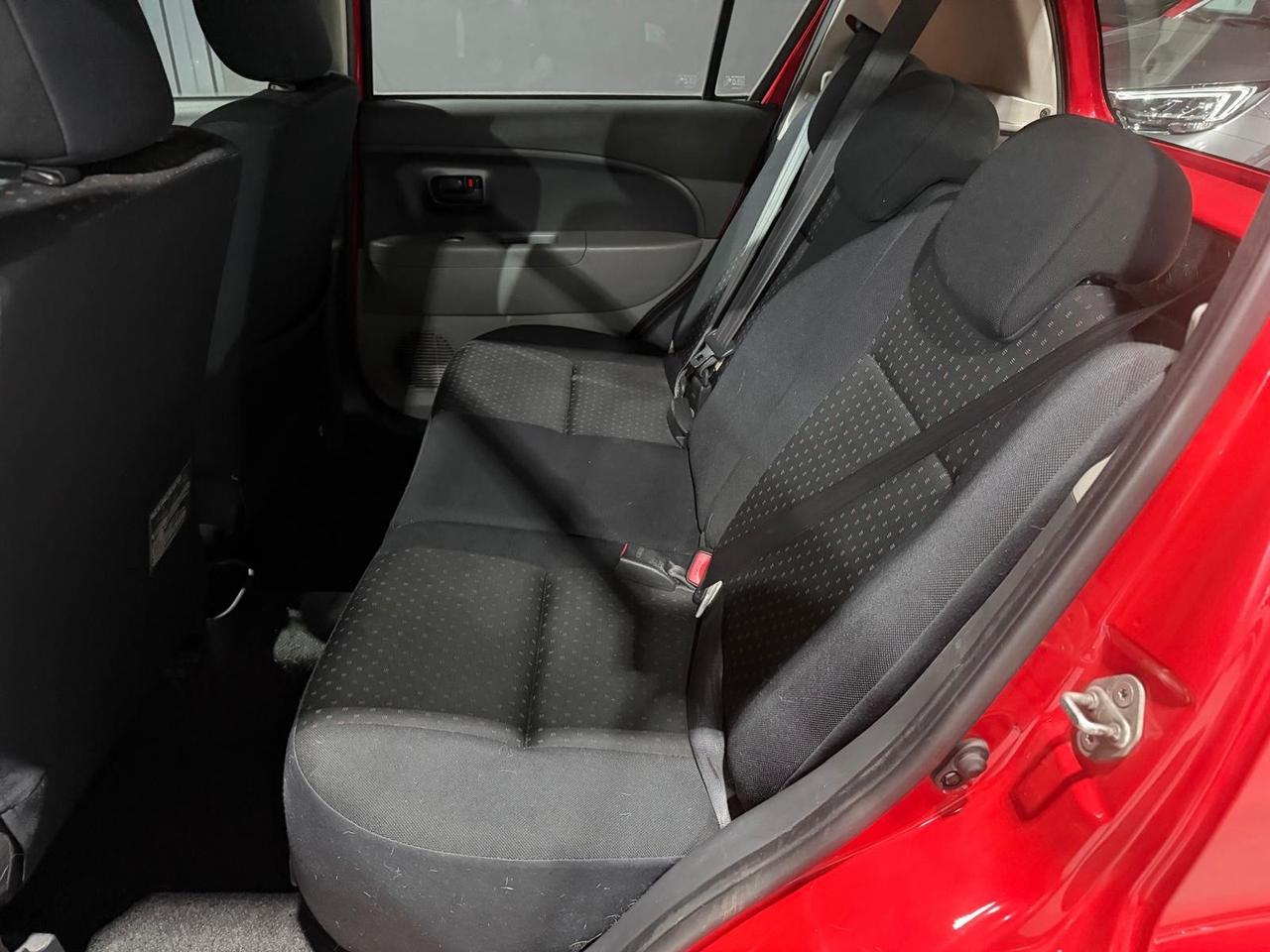 Daihatsu Sirion GPL 5 Posti Neopatentati