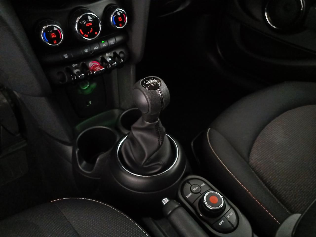 MINI Mini IV F55 2018 5p - Mini 5p 1.5 One 75cv