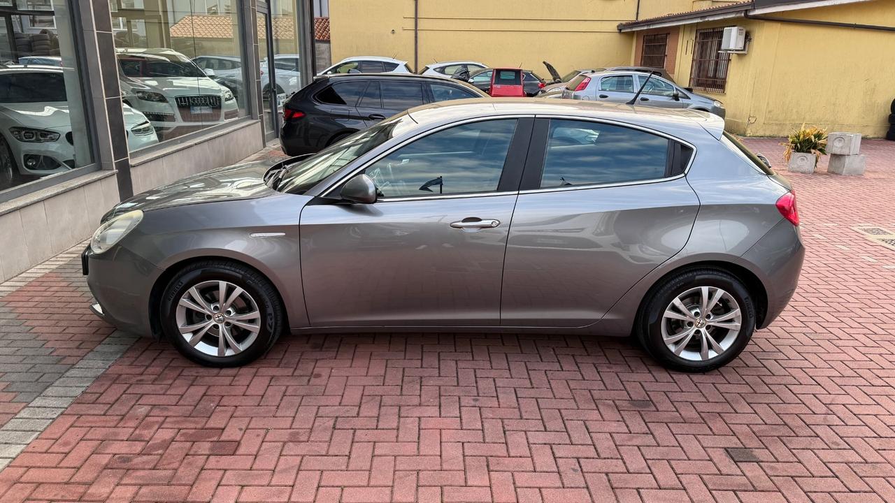 Alfa Romeo Giulietta 1.6 JTDm-2 105 CV Exclusive