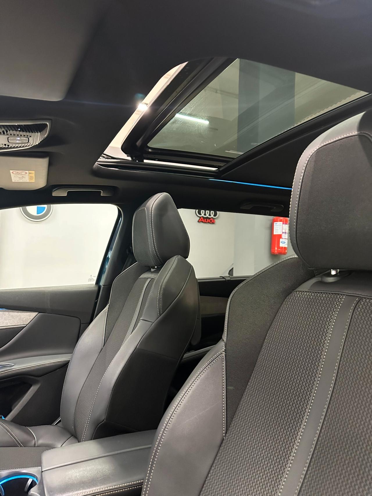 Peugeot 5008 BlueHDi 130 S&S EAT8 GT