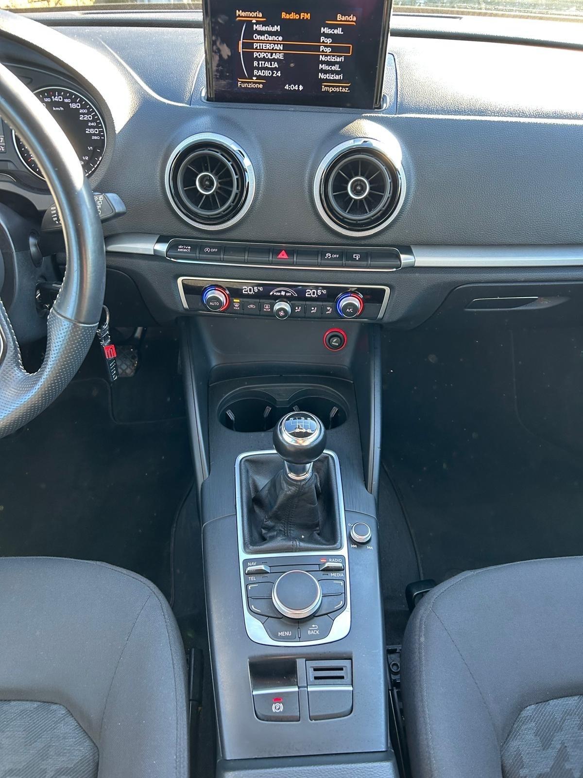 Audi A3 Sedan 1.4 TFSI 125 CV Ambition