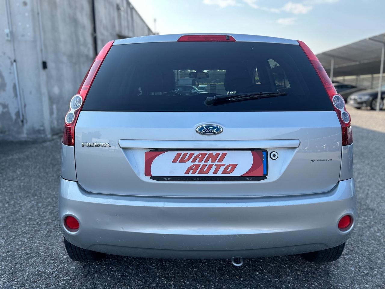 Ford Fiesta 1.2 16V 5p. Ghia