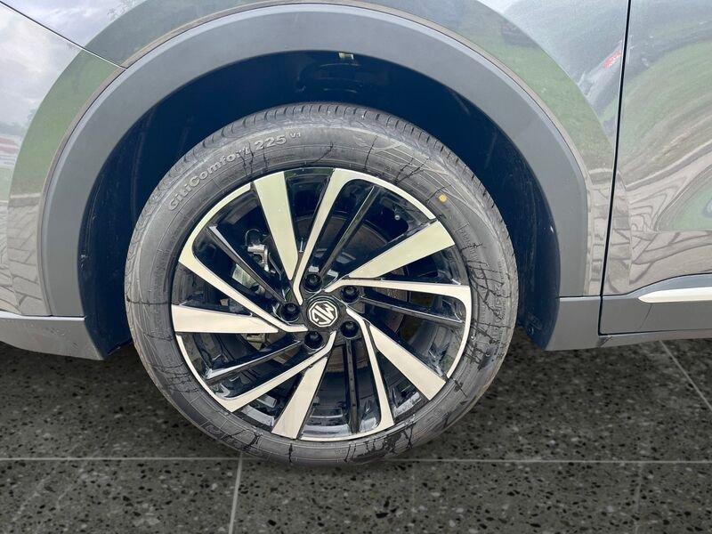 MG ZS 1.5 hybrid+ Luxury auto - KM0