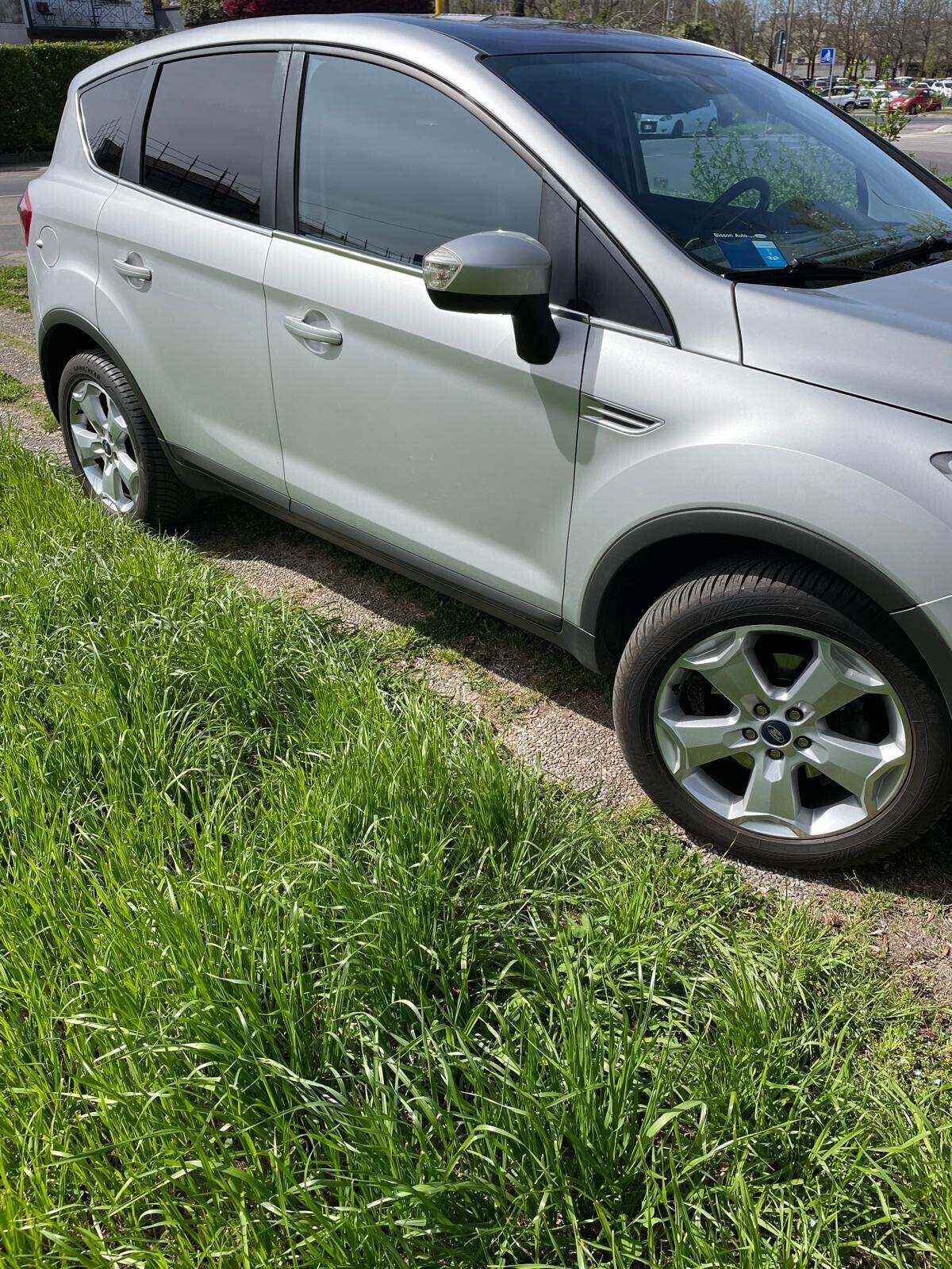 Ford Kuga 2.0 TDCi 136 CV 4WD Titanium DPF