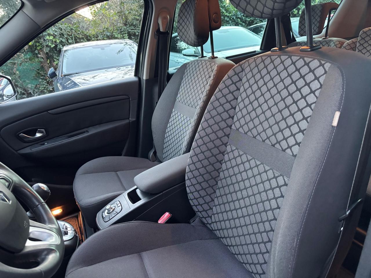 Renault Scenic 1.5 dCi 110CV 7 posti