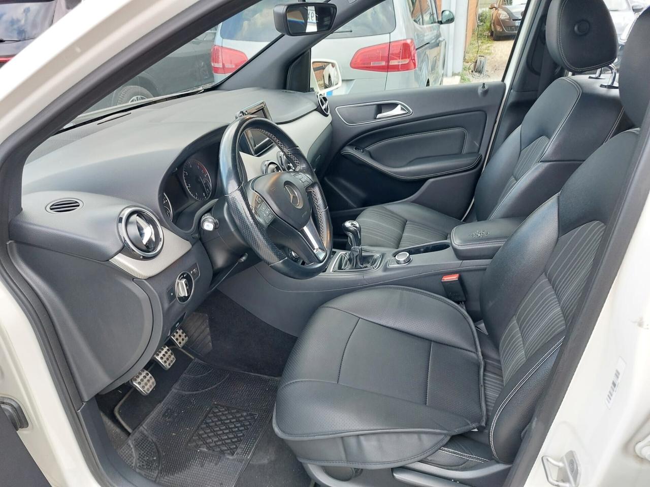 Mercedes-benz B 180 CDI Premium UNICO PROPRIETARIO