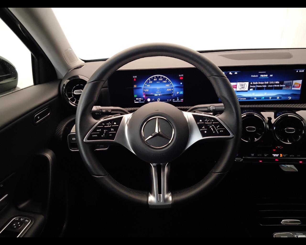Mercedes-Benz Classe A - W177 2023 - A 180 d Advanced auto