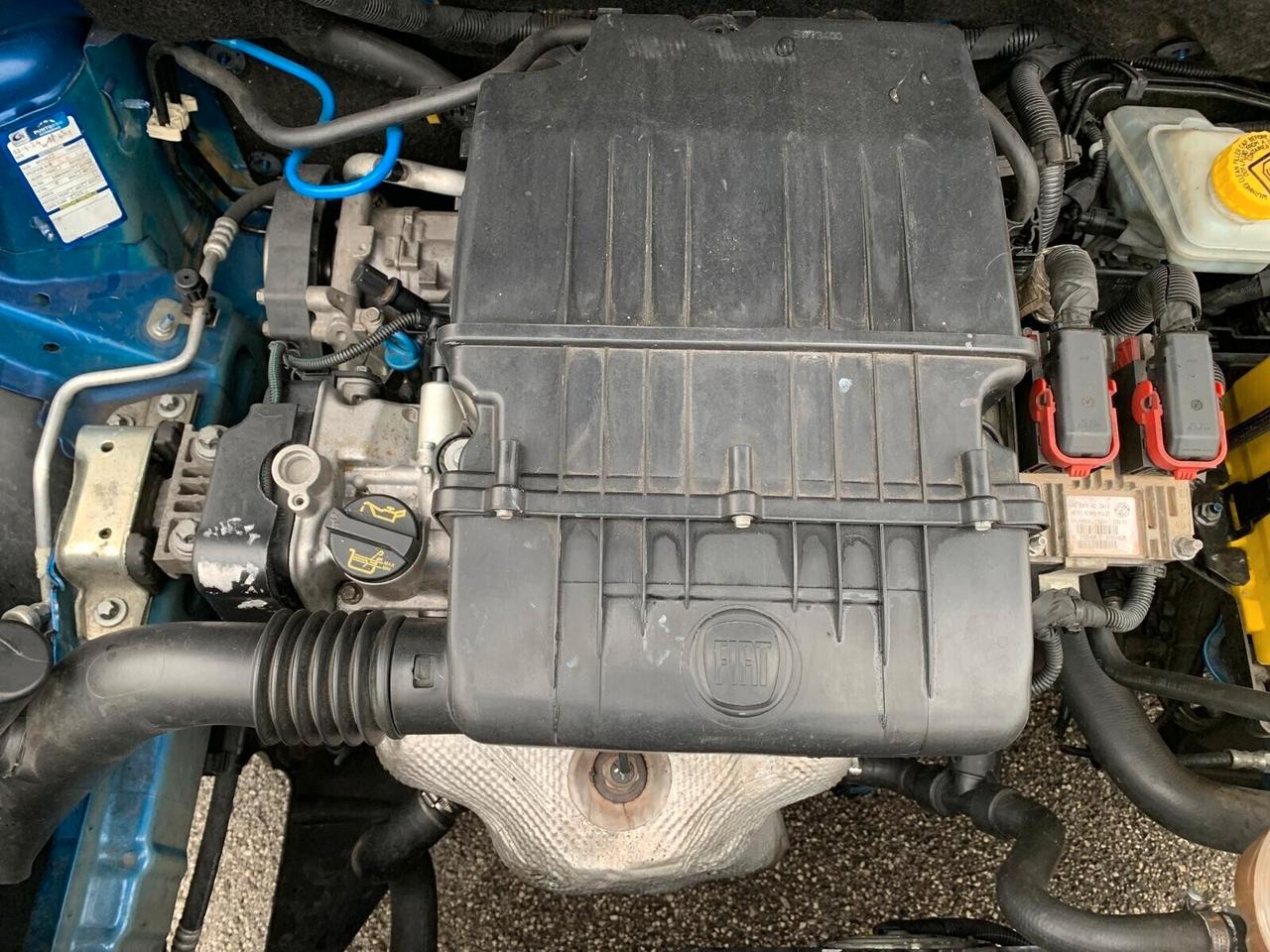 Fiat Punto Evo 1.4 benz. 5p Dynamic NEOPATENTATI