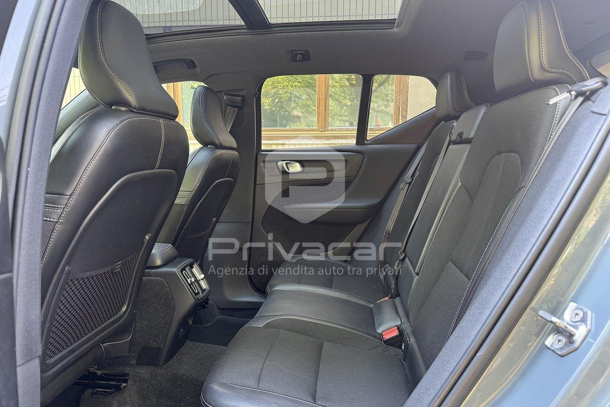 VOLVO XC40 T3 Momentum