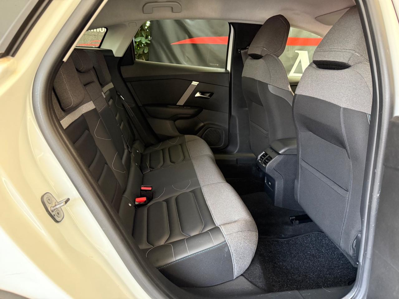 Citroen C4 PureTech 130 S&S EAT8 Shine