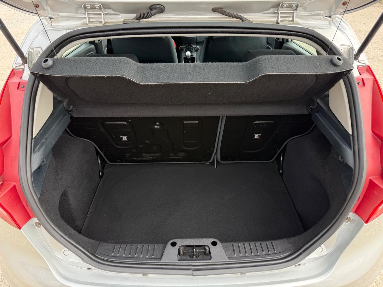 Ford Fiesta 1.4 5 porte Bz.- GPL Titanium