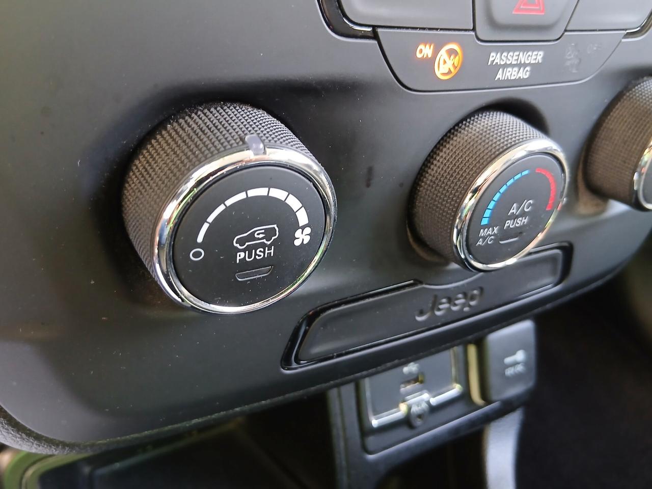 Jeep Renegade 1.6 E-TorQ EVO Sport